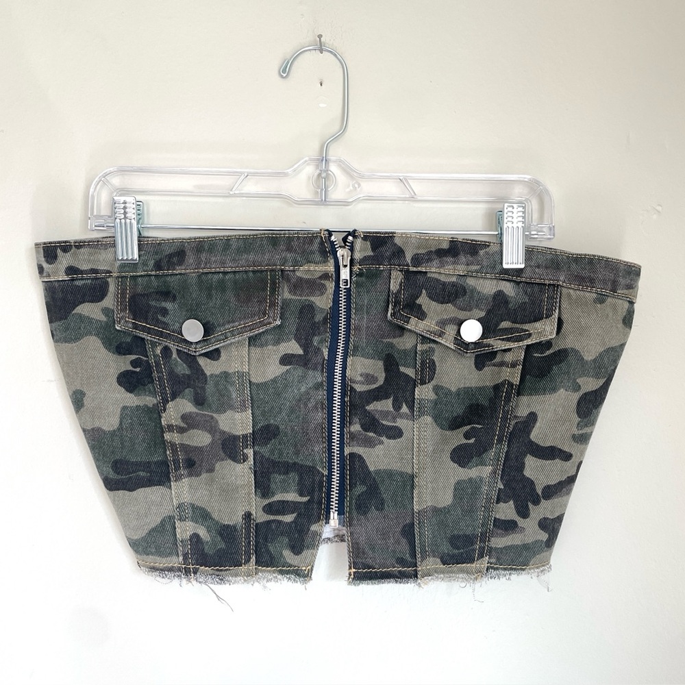 Fashion Nova Camo Corset Top Strapless Zip Front Bustier